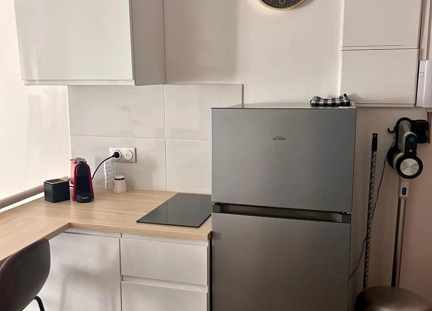 Appartement / Loft Paris 8Eme 0*,