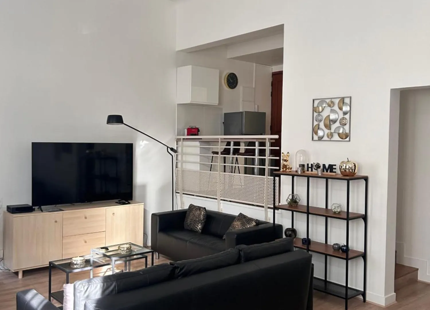 Appartement / Loft Paris 8Eme contacts